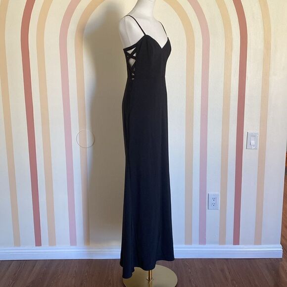 Theia Chiara Side Cutout Panel Column Gown Size 2 - Picture 5 of 16